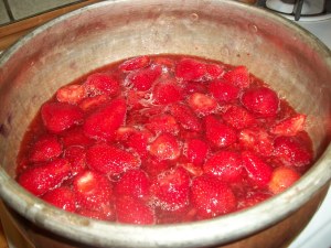 strawberriesreadytojam